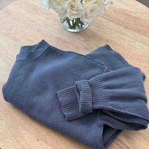 Abercrombie & Fitch Charcoal Gray Crew Neck Sweater